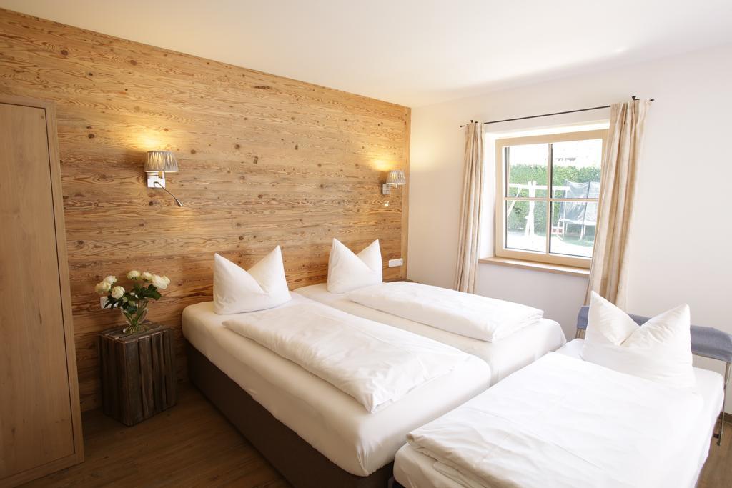 Pension Schweizerhaus Garni ワイアルン エクステリア 写真