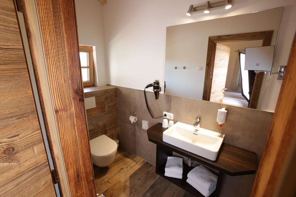 Pension Schweizerhaus Garni ワイアルン エクステリア 写真