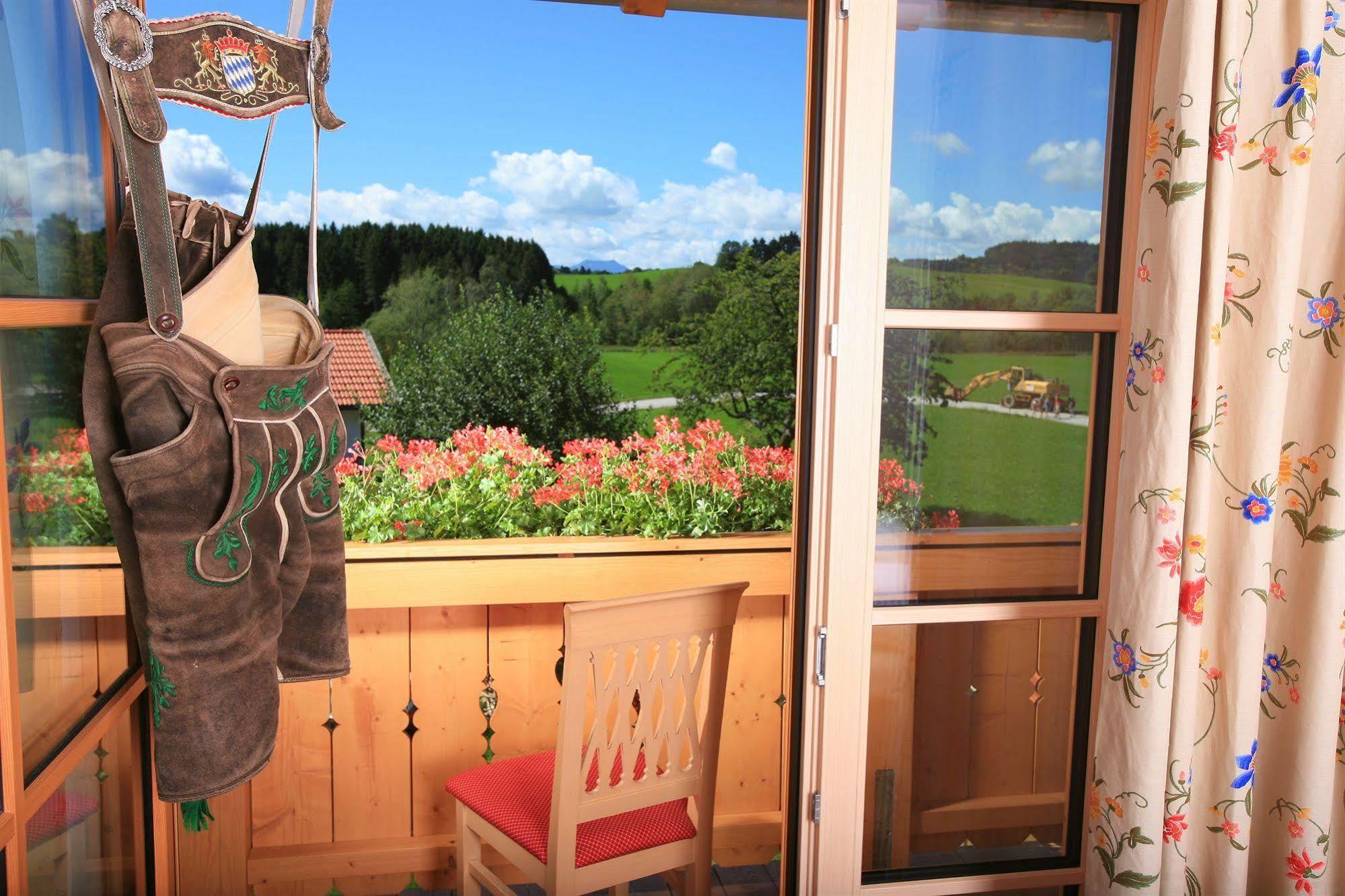 Pension Schweizerhaus Garni ワイアルン エクステリア 写真